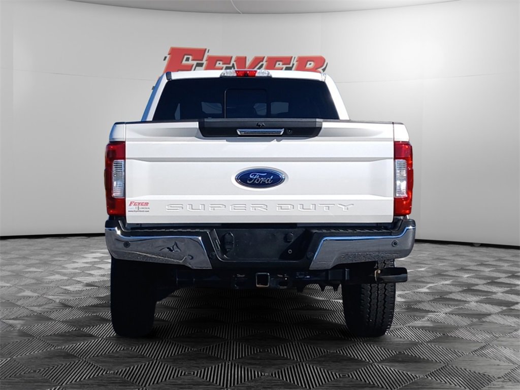 Certified 2019 Ford F250 Lariat w/ Chrome Package image 3