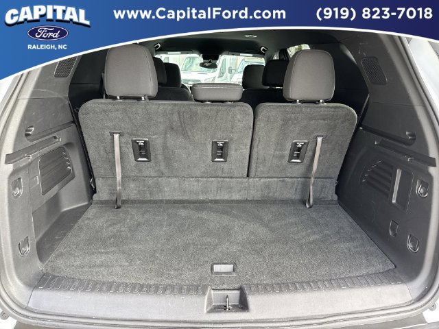 Used 2026 Chevrolet Traverse LT FWD image 16