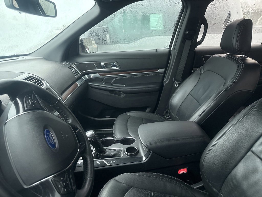 Certified 2018 Ford Explorer Limited image 9