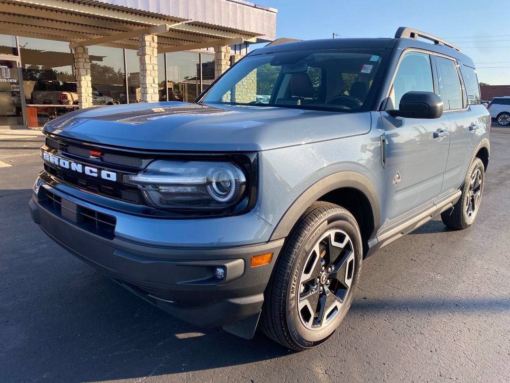 Certified 2024 Ford Bronco Sport Outer Banks w/ Tech Package AWD/4WD image 8