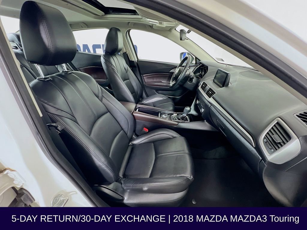 Used 2018 MAZDA MAZDA3 Touring image 33