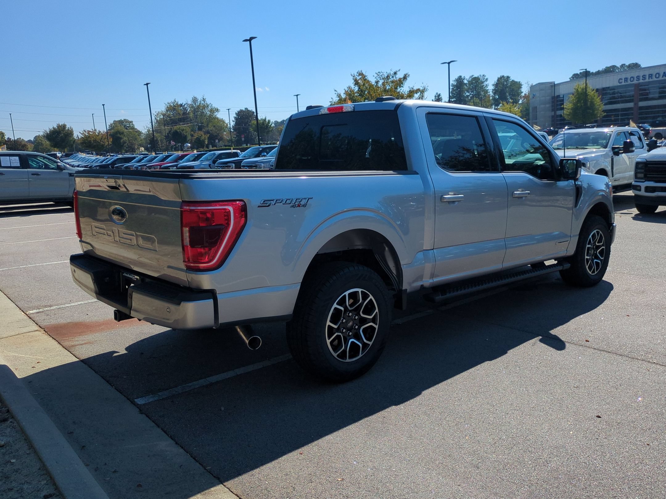 Certified 2023 Ford F150 4x4 SuperCrew Hybrid image 4
