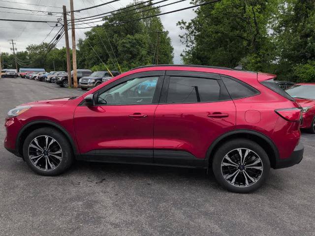 Certified 2022 Ford Escape SEL w/ SEL Stealth AWD Package image 8