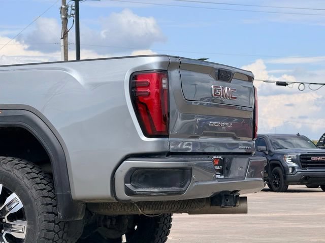 Used 2024 GMC Sierra 2500 Denali w/ Denali Reserve Package AWD/4WD image 10