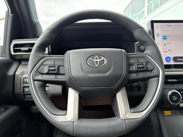 Used 2024 Toyota Tacoma Limited w/ Limited Package (LT) AWD/4WD image 21