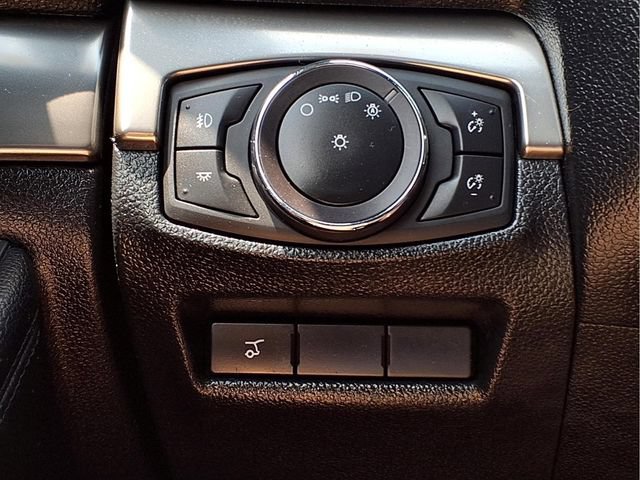 Certified 2019 Ford Explorer XLT w/ Equipment Group 202A AWD/4WD image 24