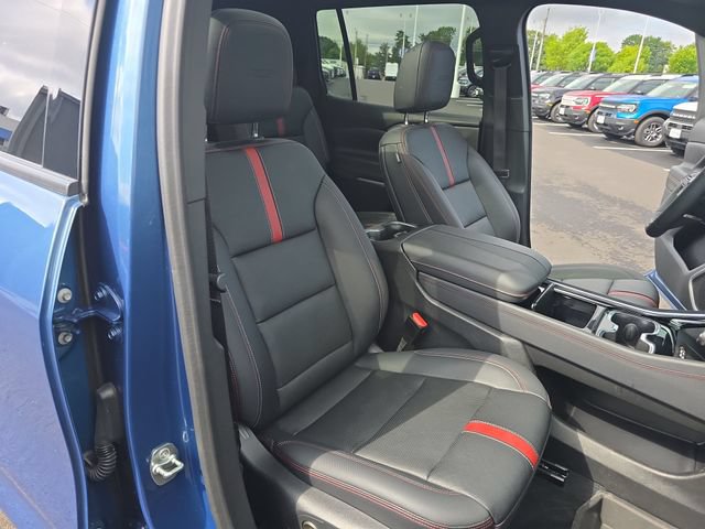 Used 2024 Chevrolet Traverse RS AWD/4WD image 25