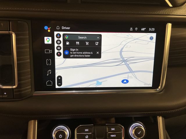 Used 2022 GMC Yukon Denali w/ Denali Premium Package AWD/4WD image 15