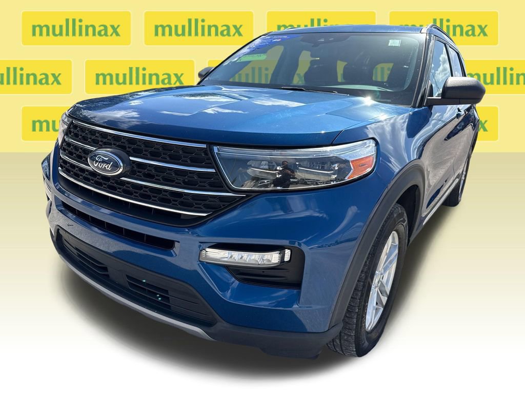 Certified 2022 Ford Explorer XLT w/ Equipment Group 202A AWD/4WD image 5
