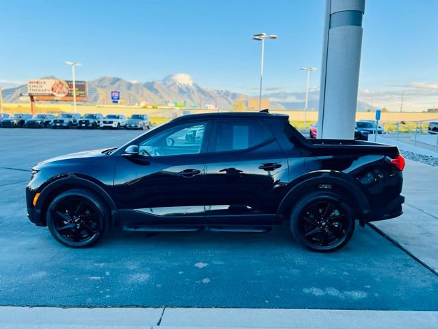 Used 2023 Hyundai Santa Cruz Night AWD/4WD image 2