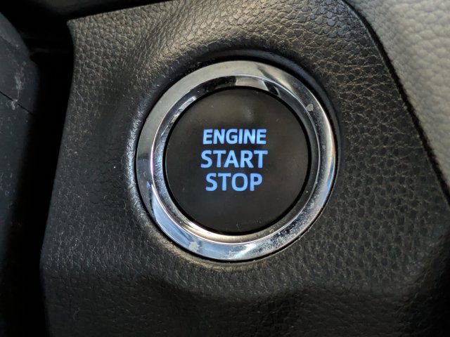 Used 2022 Toyota RAV4 XLE Premium image 31