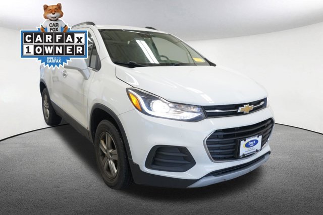 Used 2019 Chevrolet Trax LT w/ LT Convenience Package AWD/4WD image 16