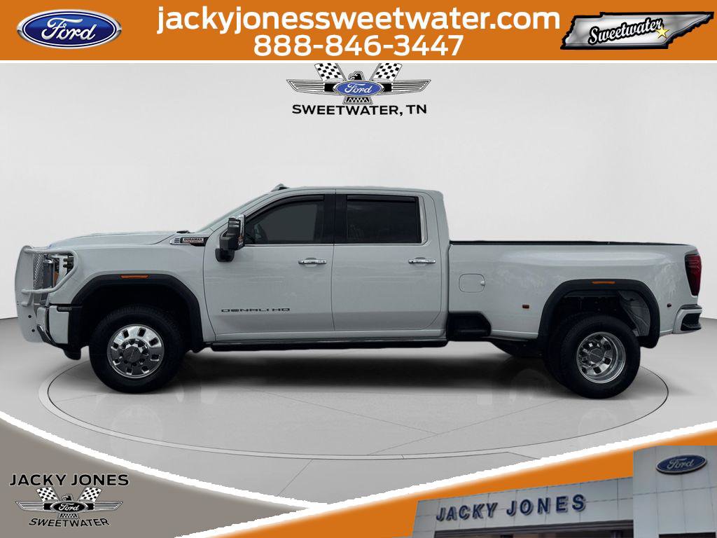 Used 2024 GMC Sierra 3500 Denali w/ Denali Reserve Package AWD/4WD image 2