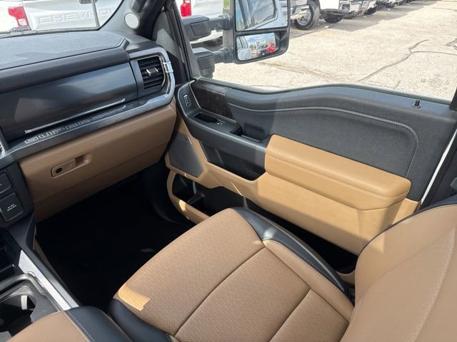 Certified 2025 Ford F350 Lariat w/ Lariat Ultimate Package AWD/4WD image 23