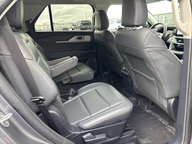 Certified 2025 Ford Explorer Active w/ Active Comfort Package image 10