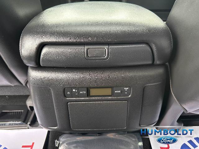 Used 2022 Nissan Armada SL w/ Captain's Chairs Package AWD/4WD image 28