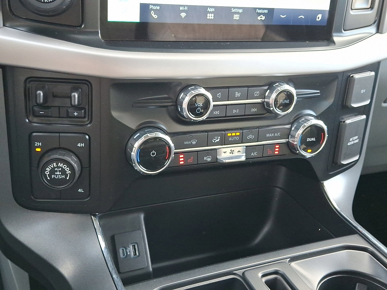 Certified 2022 Ford F150 XLT w/ Equipment Group 302A High image 18