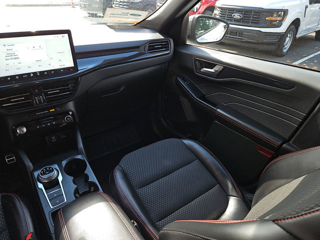 Certified 2023 Ford Escape ST-Line w/ Tech Pack #1 image 16