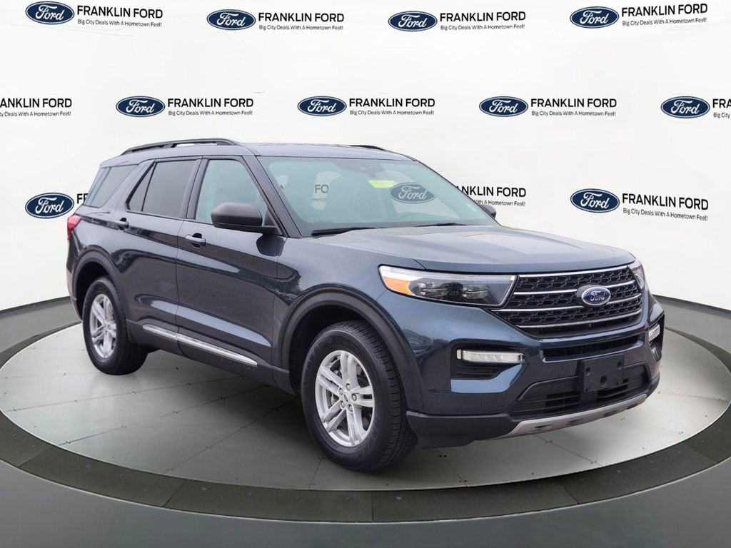Certified 2023 Ford Explorer XLT w/ Equipment Group 202A AWD/4WD image 7