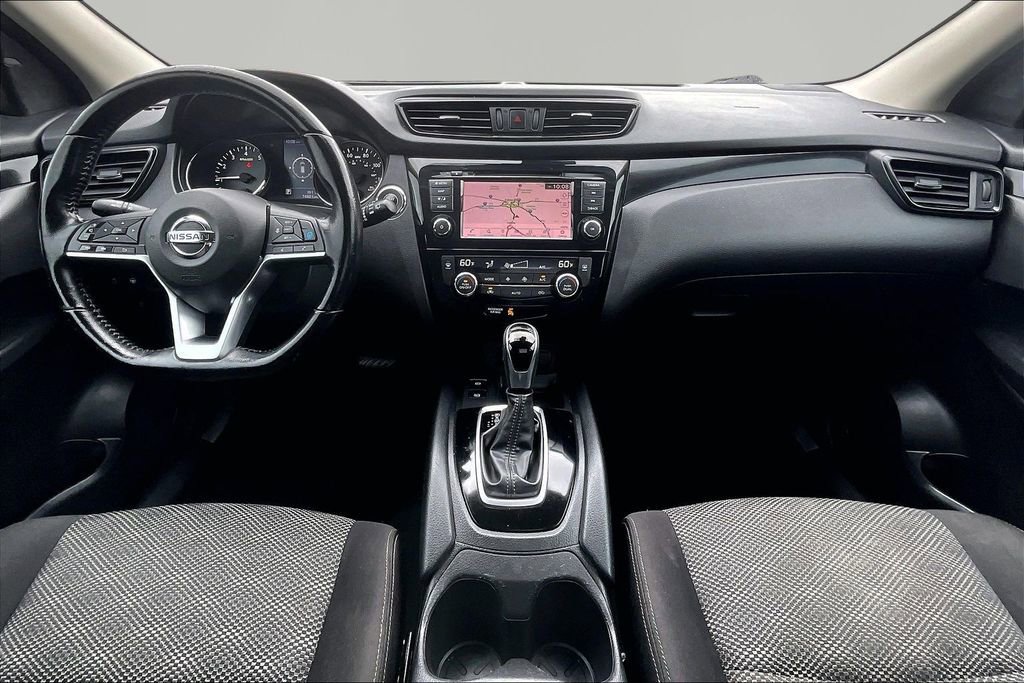 Used 2019 Nissan Rogue Sport SV w/ Technology Package FWD image 16