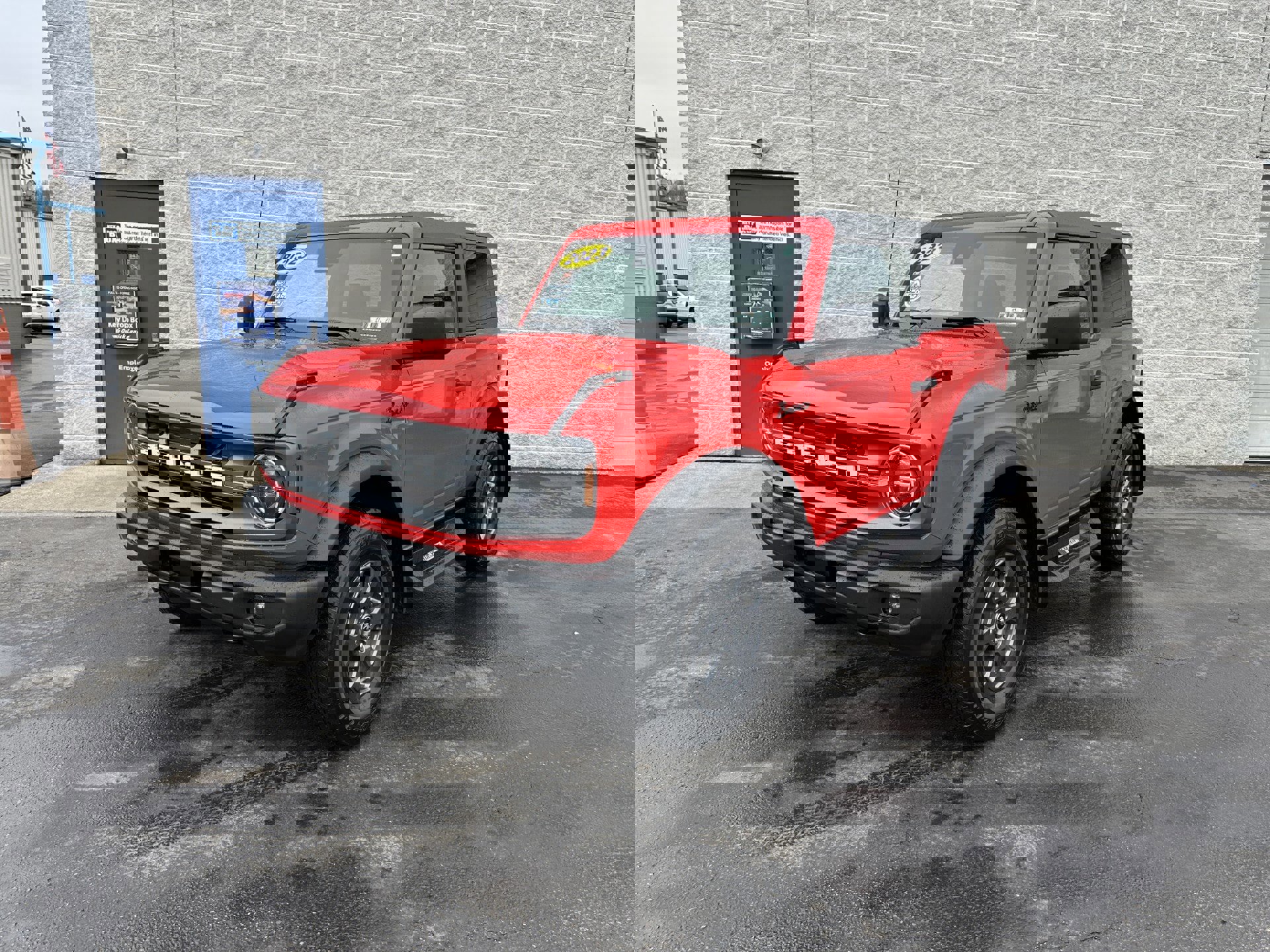 Certified 2023 Ford Bronco Big Bend image 2