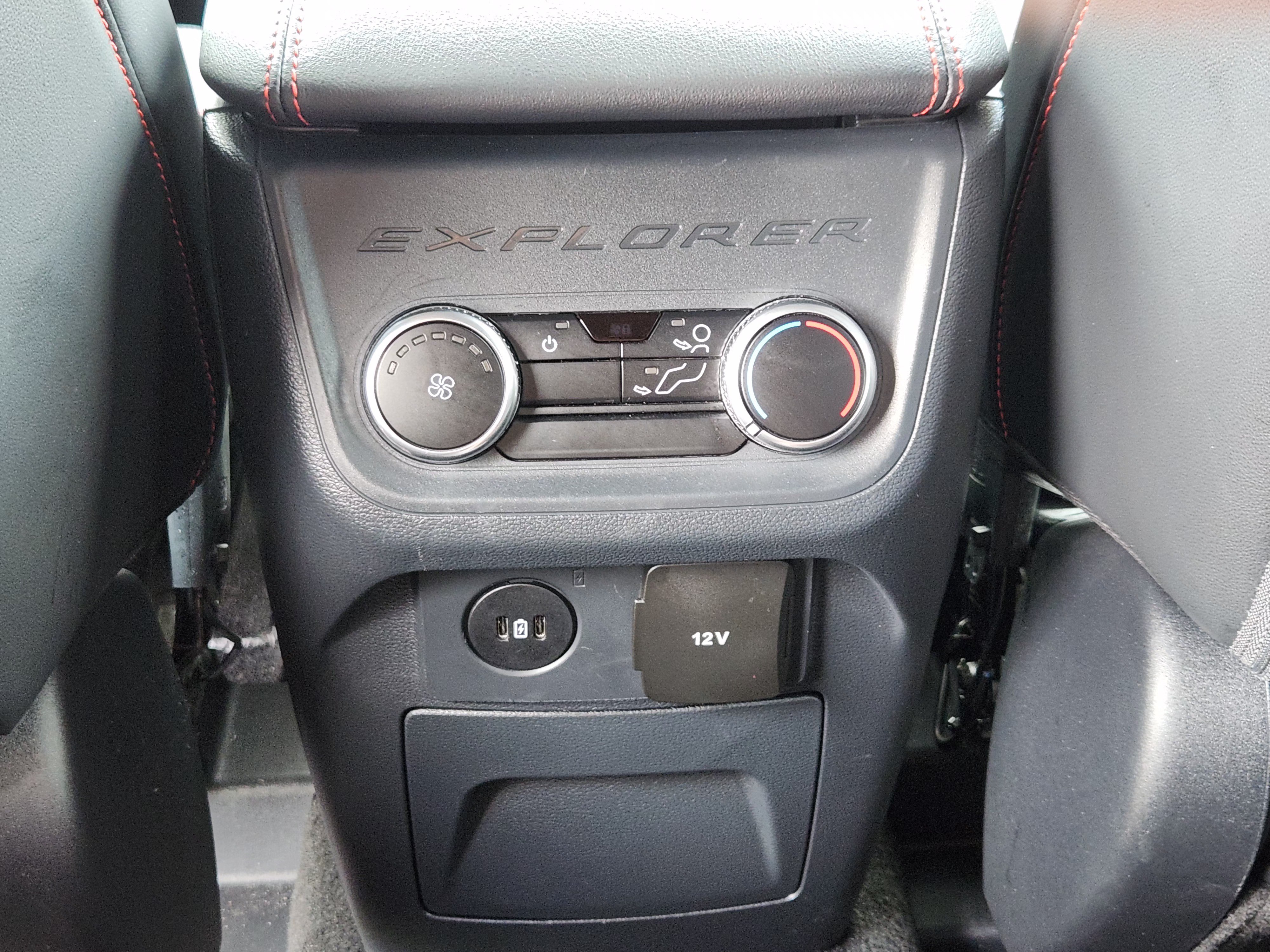 Certified 2025 Ford Explorer ST-Line AWD/4WD image 31