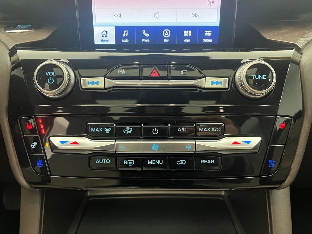 Certified 2022 Ford Explorer Platinum w/ Equipment Group 601A image 14