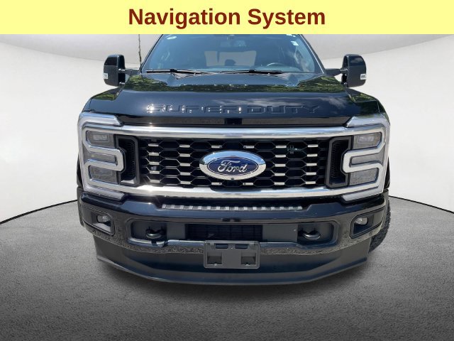 Certified 2025 Ford F450 Platinum w/ FX4 Off-Road Package AWD/4WD image 4