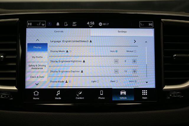 Used 2024 Chrysler Pacifica Touring-L FWD image 40