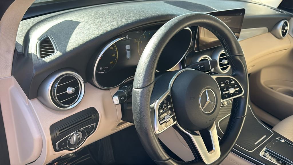 Used 2021 Mercedes-Benz GLC 300 image 21