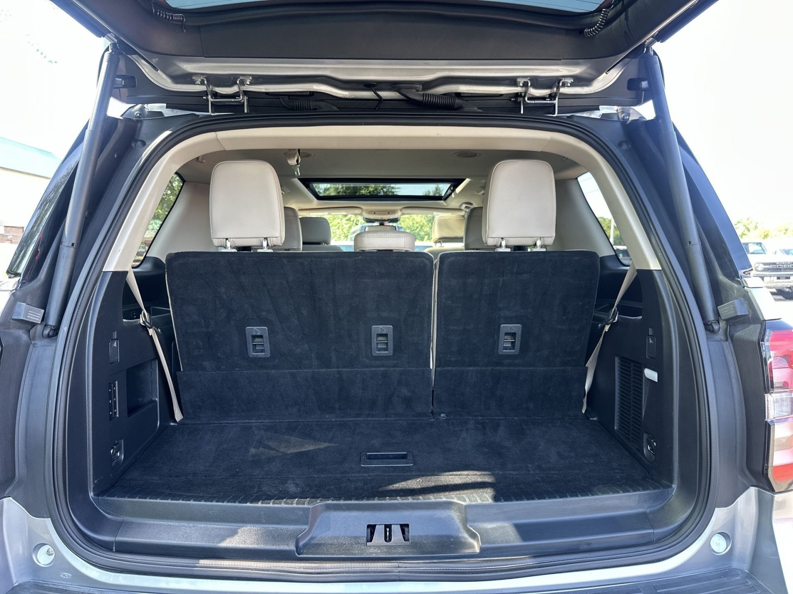 Certified 2024 Ford Expedition Limited AWD/4WD image 28