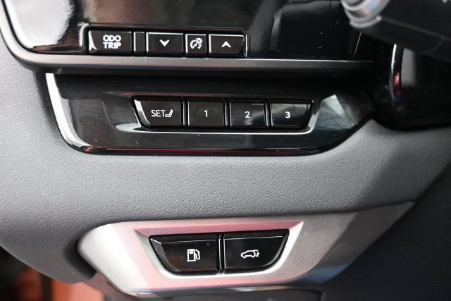 Used 2023 Lexus RX 350 Premium Plus w/ Accessory Package AWD/4WD image 25