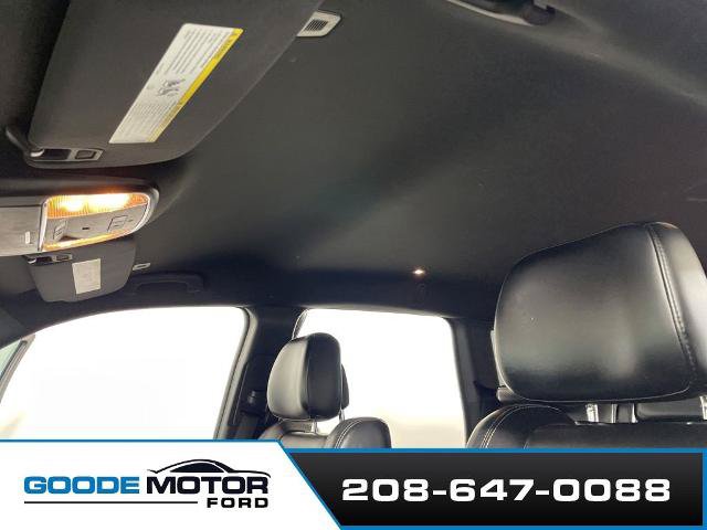 Used 2017 Jeep Grand Cherokee Limited w/ Trailer Tow Group IV AWD/4WD image 18