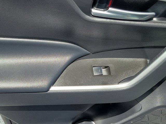 Used 2023 Toyota RAV4 XLE w/ Convenience Package FWD image 12