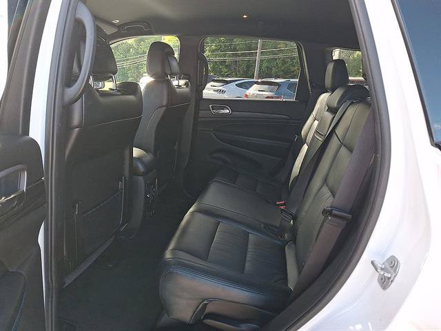 Used 2019 Jeep Grand Cherokee Laredo AWD/4WD image 20
