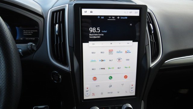 Certified 2022 Ford Edge ST-Line image 13