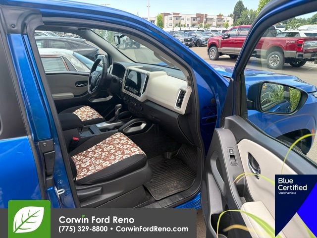 Used 2025 Nissan Frontier SV AWD/4WD image 11