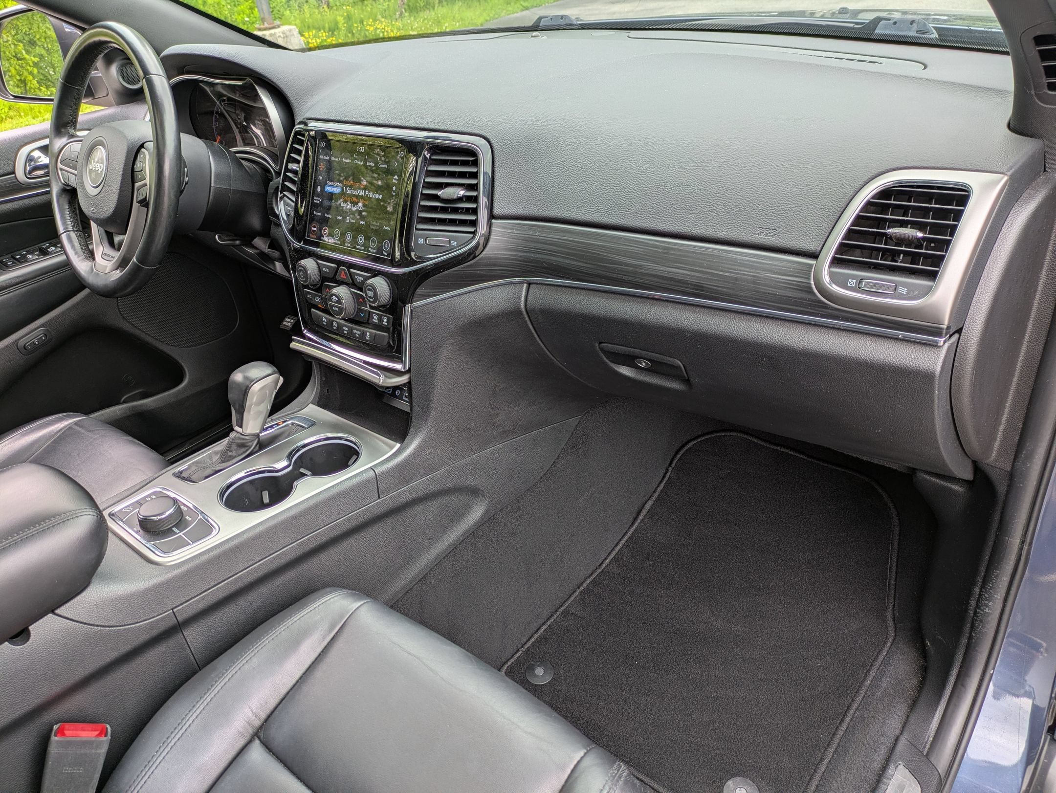 Used 2020 Jeep Grand Cherokee Limited w/ Premium Lighting Group AWD/4WD image 25