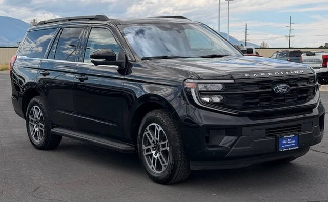 Certified 2025 Ford Expedition Active AWD/4WD image 7