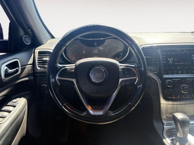 Used 2018 Jeep Grand Cherokee Laredo AWD/4WD image 12