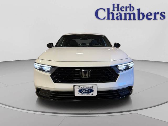 Used 2023 Honda Accord Sport image 2