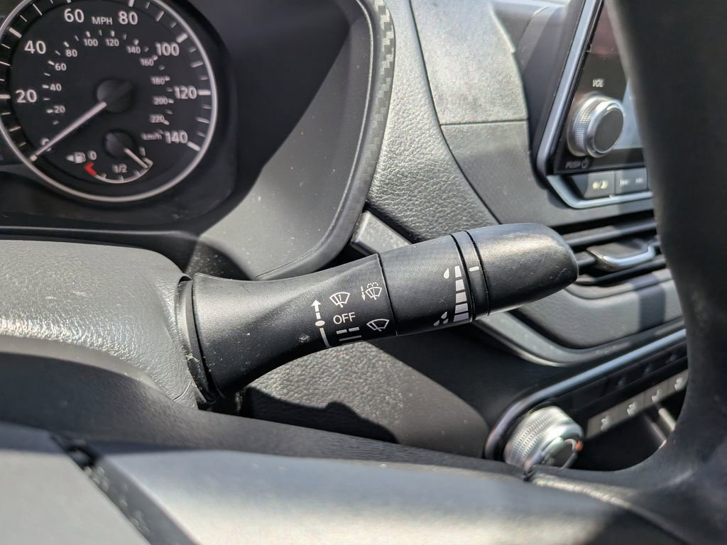 Used 2020 Nissan Altima 2.5 S FWD image 33