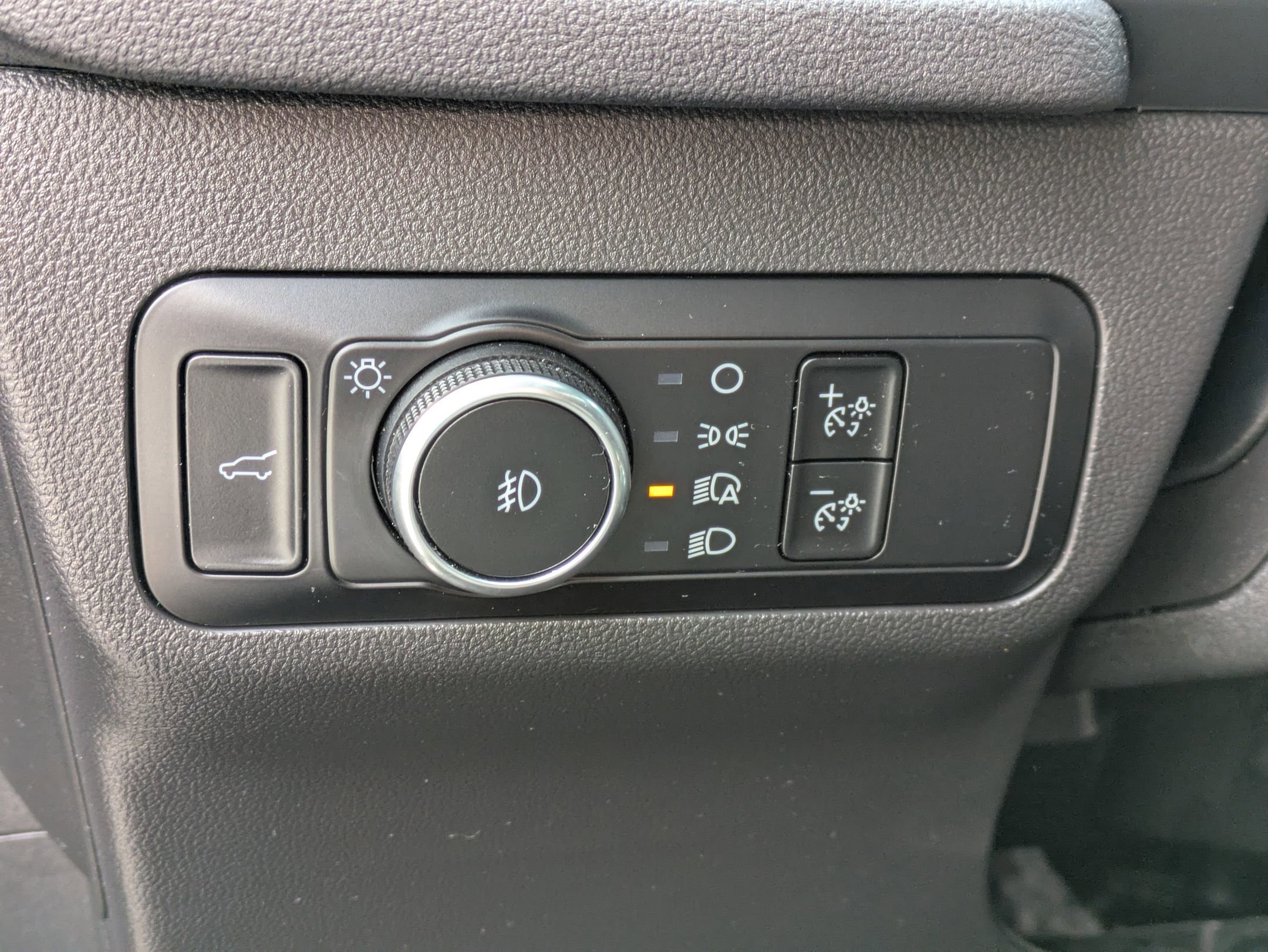 Certified 2025 Ford Escape ST-Line Select AWD/4WD image 14