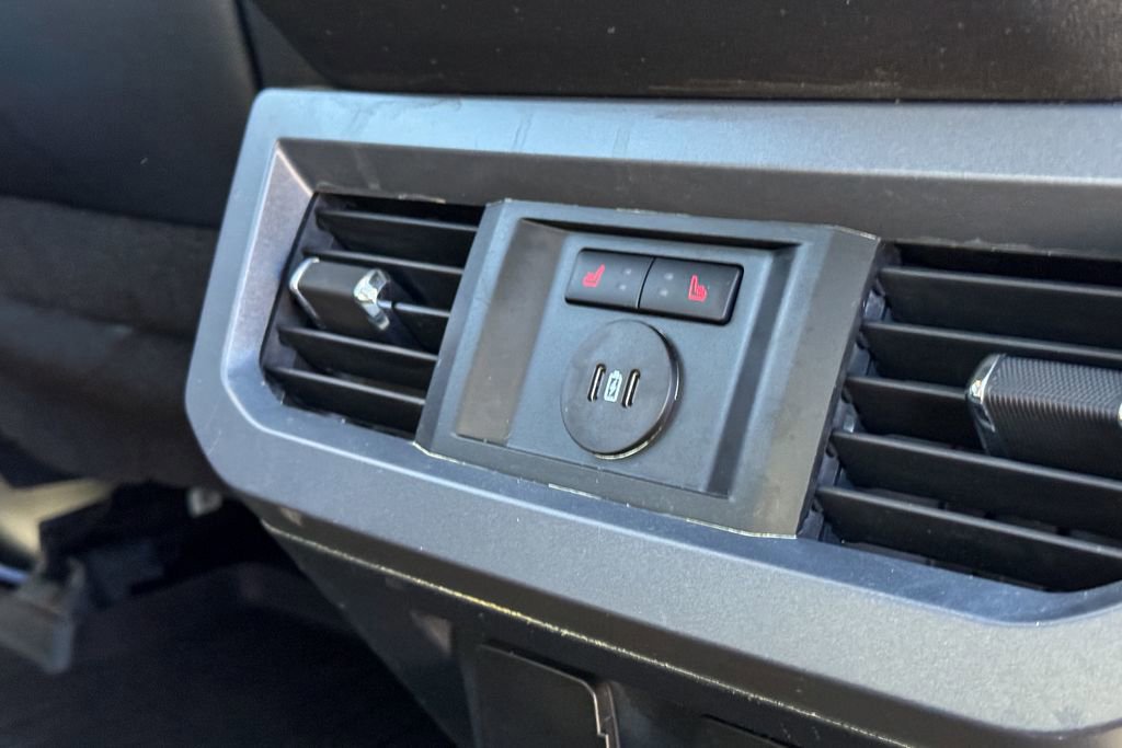 Certified 2024 Ford F250 Lariat w/ Black Appearance Package image 23