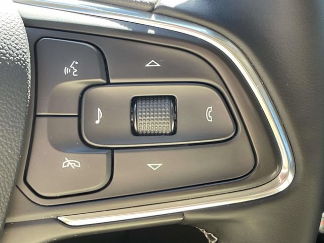Used 2025 Buick Encore GX Preferred w/ Comfort Package FWD image 21