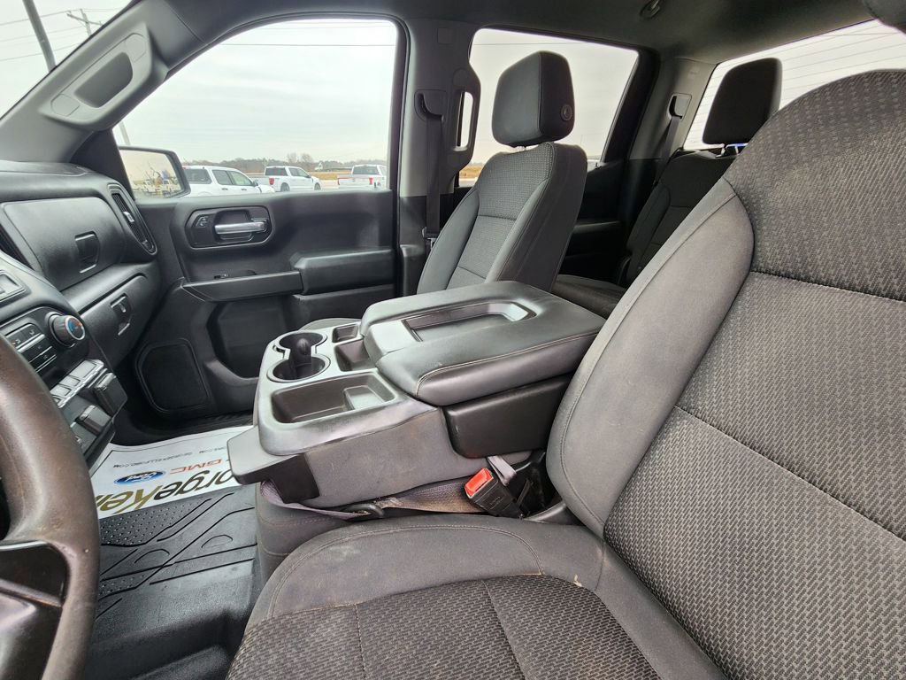 Used 2020 Chevrolet Silverado 1500 Custom w/ Custom Value Package image 18