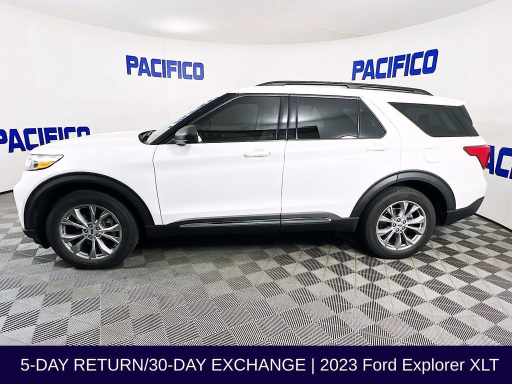 Certified 2023 Ford Explorer XLT w/ Equipment Group 202A image 6