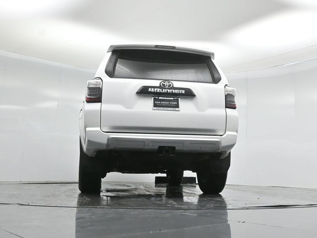 Used 2024 Toyota 4Runner TRD Off-Road image 15