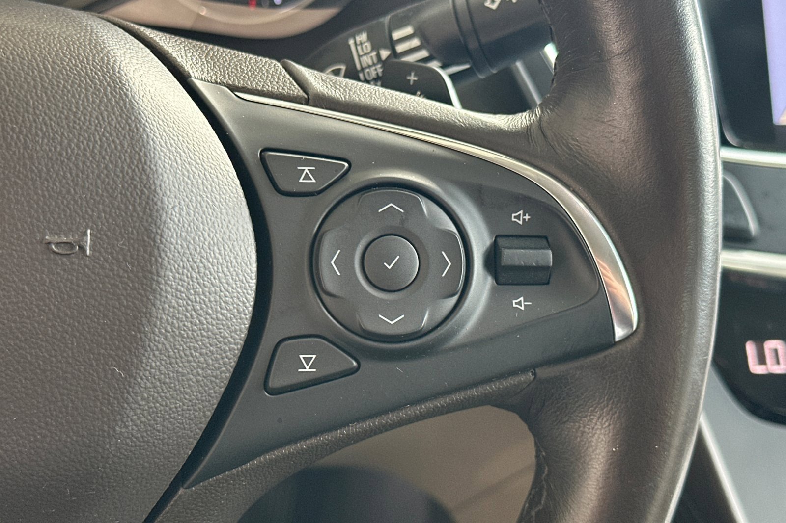 Used 2017 Buick LaCrosse Essence w/ Sights and Sounds Package image 29