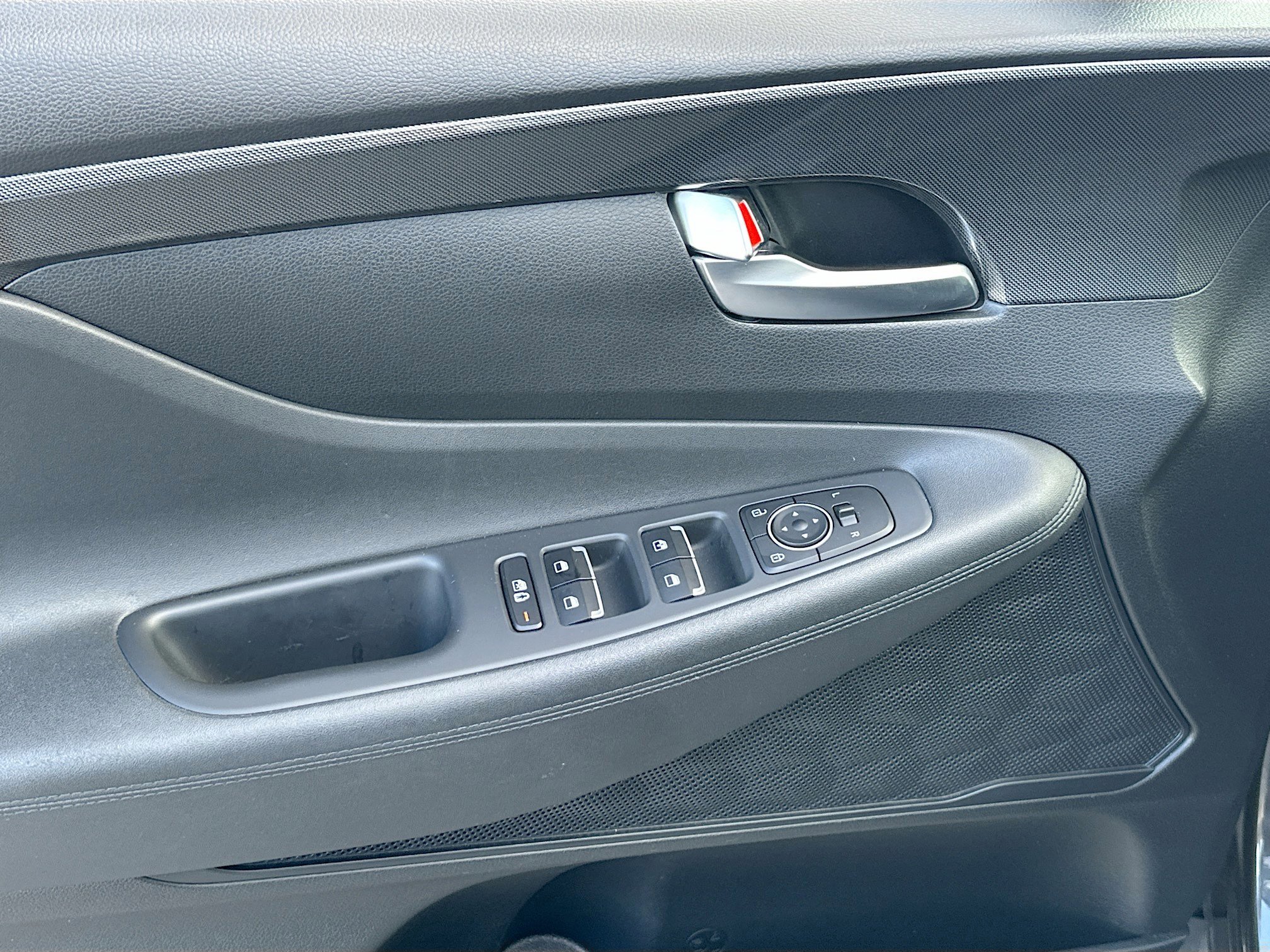 Used 2023 Hyundai Santa Fe SE image 17